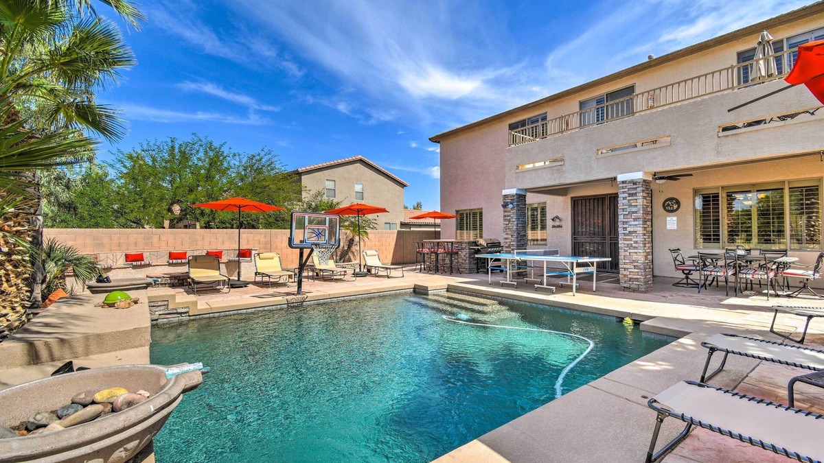 Laveen Village House | Luxury Laveen Village Home w/Games & Pool!