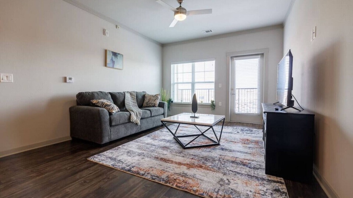 Aurora Apartment | Luxury Living in Aurora