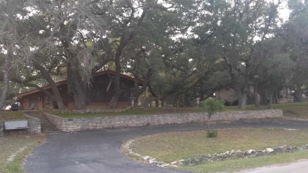 Canyon Lake House | Luxury living in Texas Hill Country at Canyon Lake (W.O.R.D. Permit Number L1300