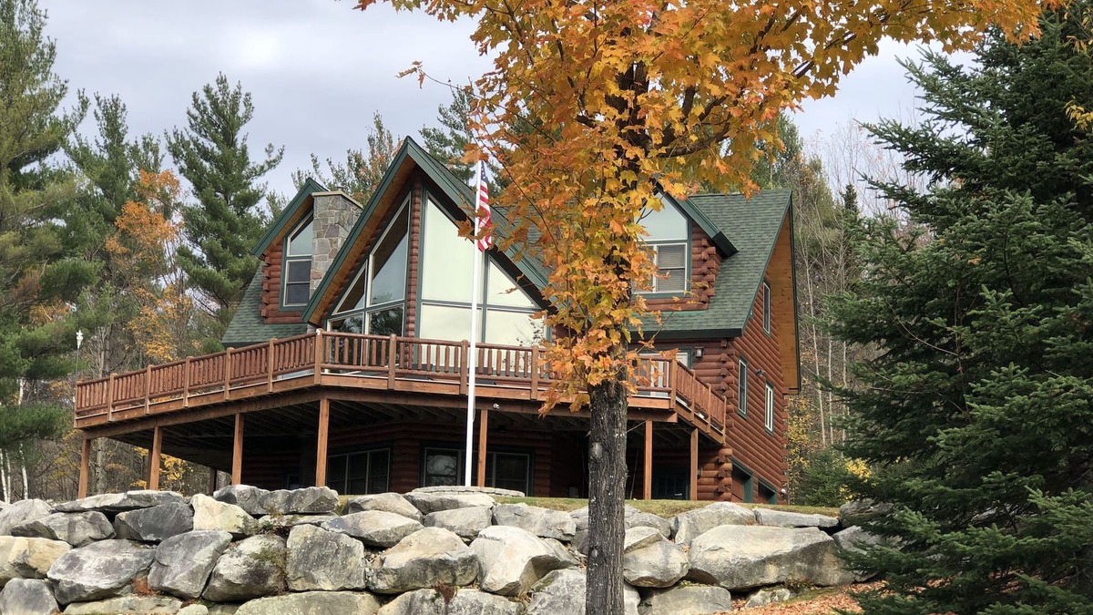 Twin Mountain House | Luxury Log Cabin w/Hot Tub! Sleeps 16.