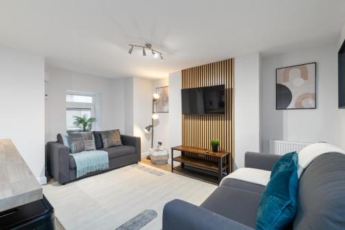 Leeds Apartment | Luxury Lower-Level One Bed Apt
