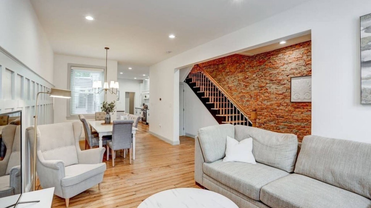 Lancaster House | Luxury Manor on Mulberry in the heart of Downtown Lanc
