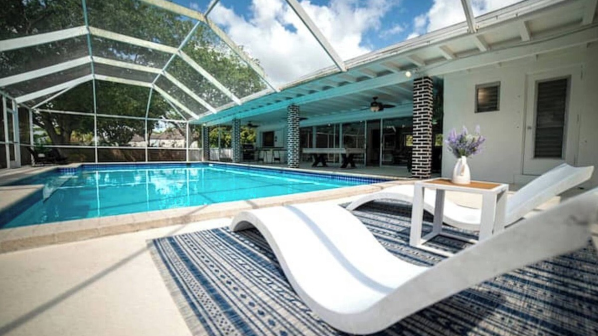 Pinecrest House | Luxury Miami Village w/Pool+Grill+MiniGolf
