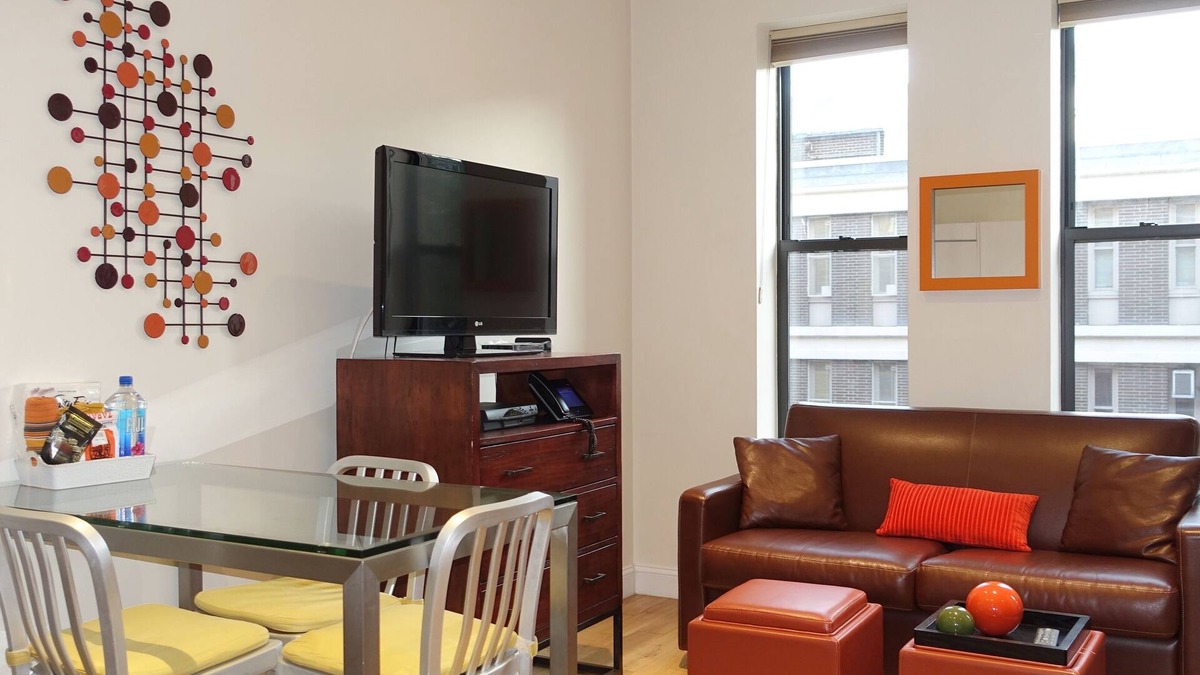 Upper West Side Apartment | Luxury Modern 1 BR Apart UWS Washer/Dryer SPECIAL DISCOUNT FOR LONG TERM STAYS