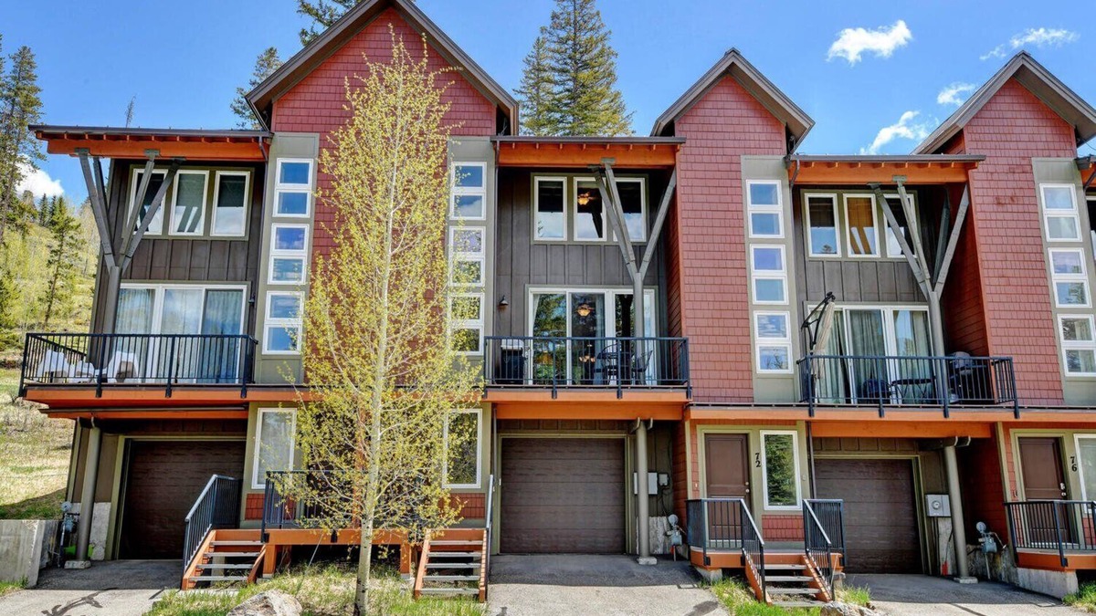 Rendezvous House | Luxury Mountain Chalet 68 I Great Views I Best Price I Discounted Attractions