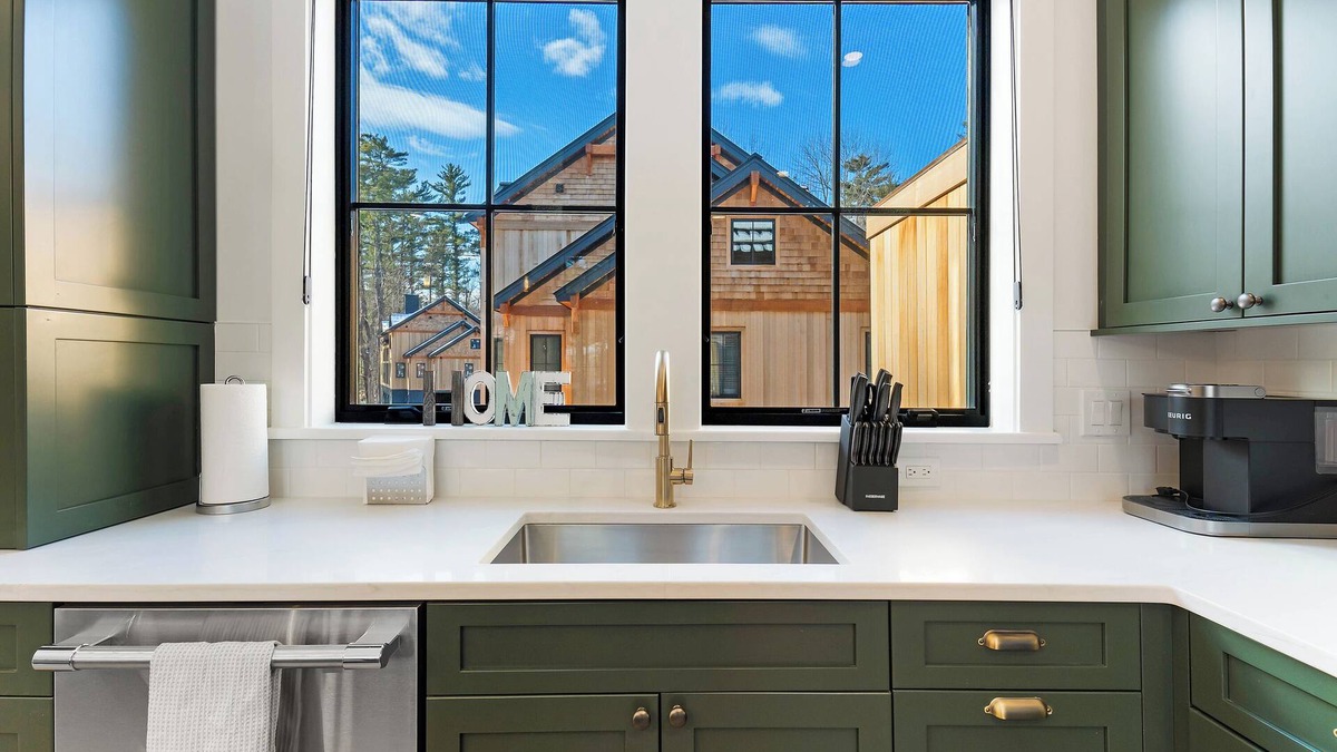 North Conway Cottage | Luxury Mountain Escape
