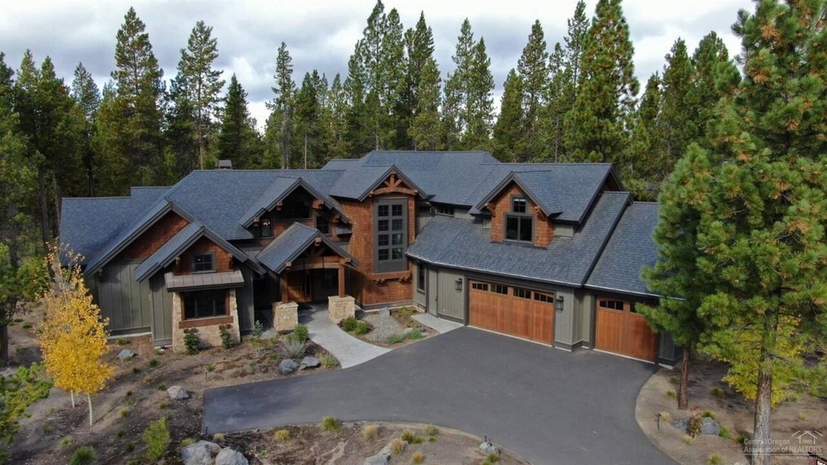 Sunriver House | Luxury Mountain Gem