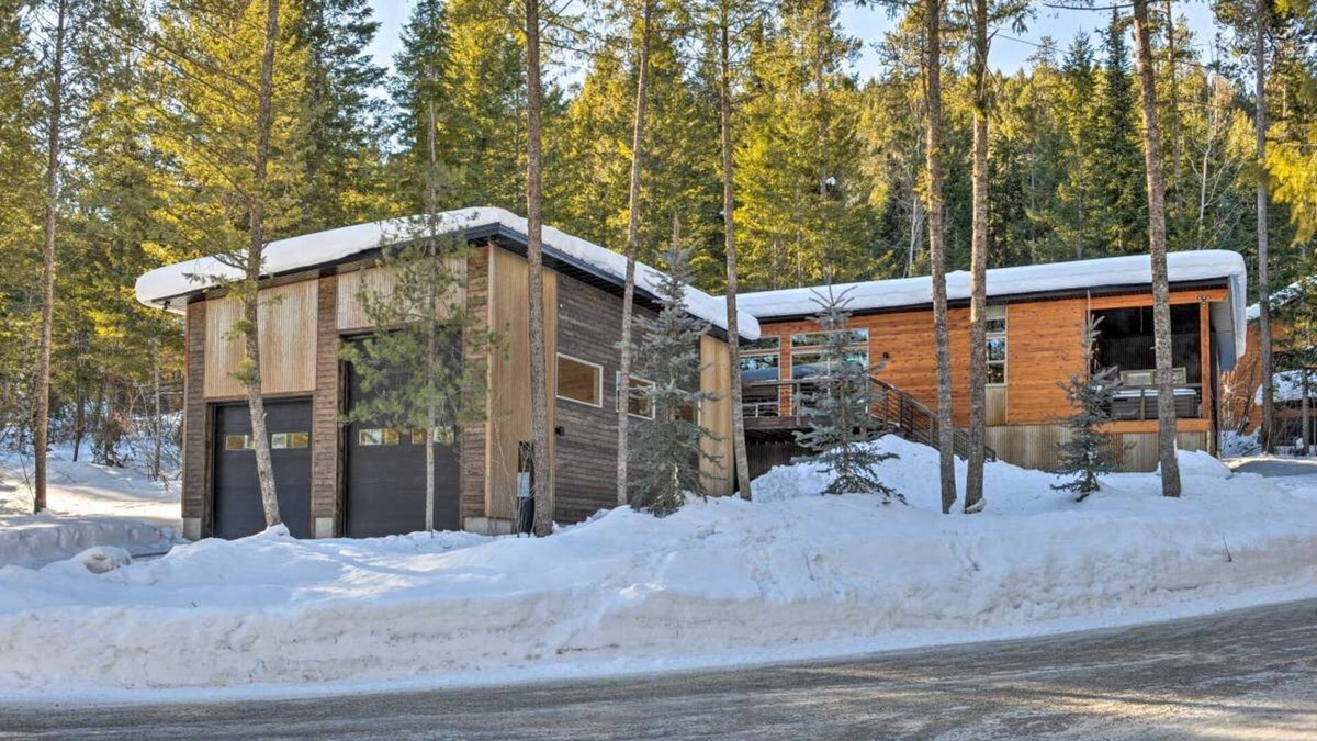 Alpine House | Luxury Mountainside Chalet - 35 Mins from Jackson, WY