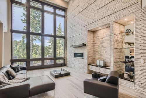 Homestead House | Luxury Mtn Home With A Sauna And Speakeasy Near To Red Rocks