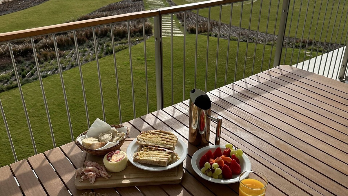 Armacao de Pera Apartment | Luxury new, beachfront ocean view, 3-bedrooms!nGym, heated indoor pool & SPA.