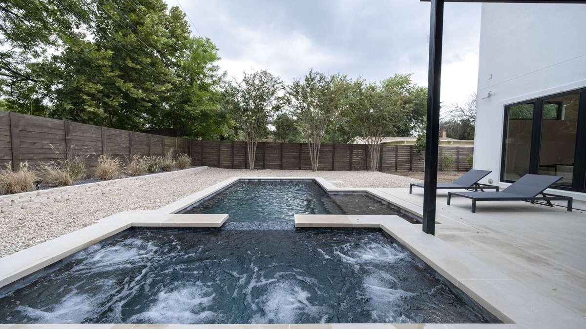Galindo House | Luxury New Home, Private Pool/Spa, Sleeps 10 all King, Cold Plunge, 4 min to Dt