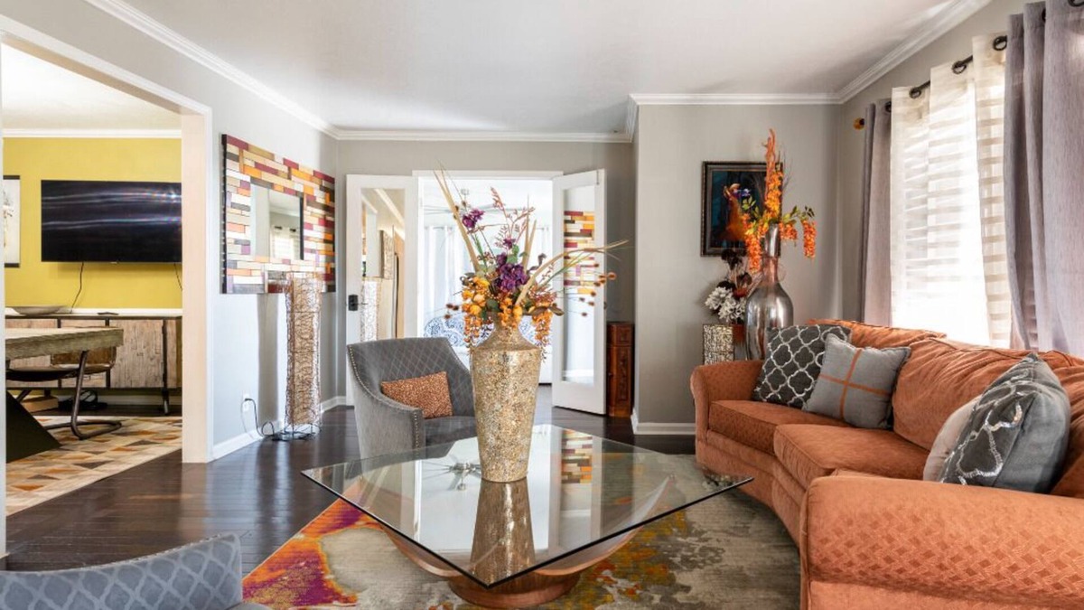 Buechel House | Luxury Newly Remodeled House w/ lrg deck and fenced yard