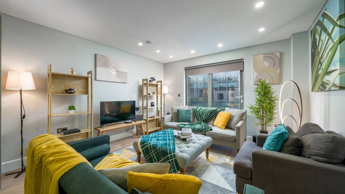 North Kensington Condo | Luxury Notting Hill on Canal at City of Westminster beside portobello market