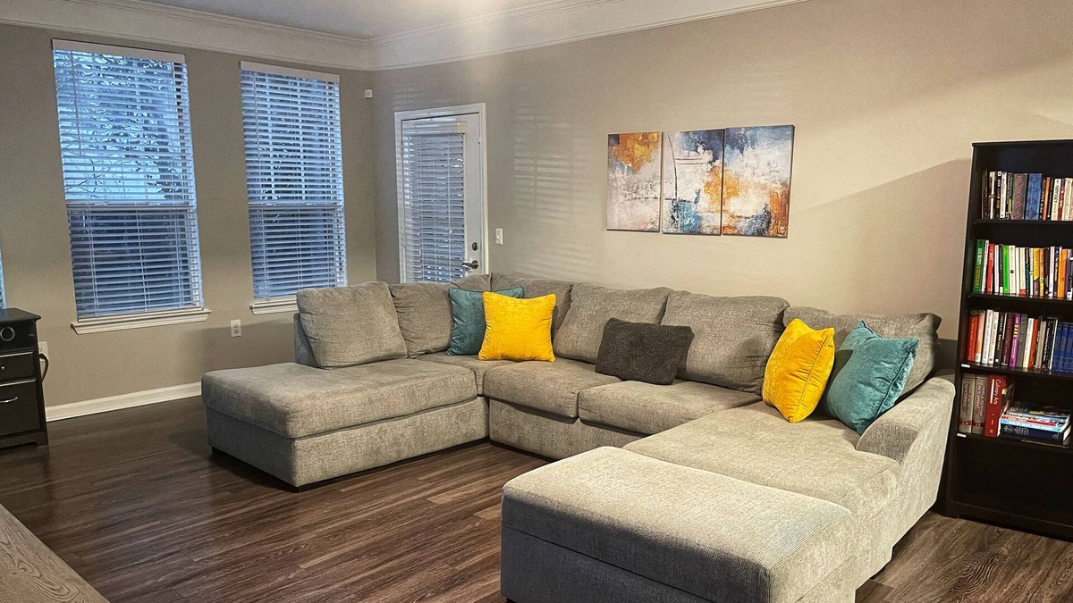 Johns Creek Apartment | Luxury Oasis - King & Queen Suites near the Avalon