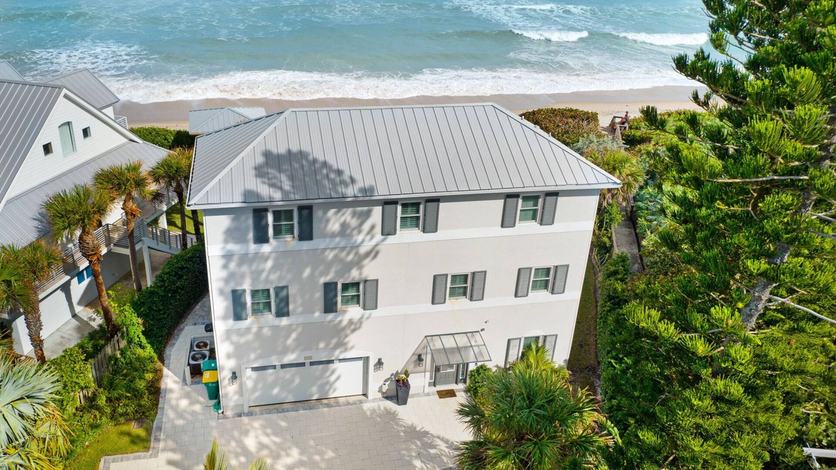 Sunnyland Beach House | Luxury Oceanfront Beach House - all bedrooms have spectacular views - Sleeps 6+