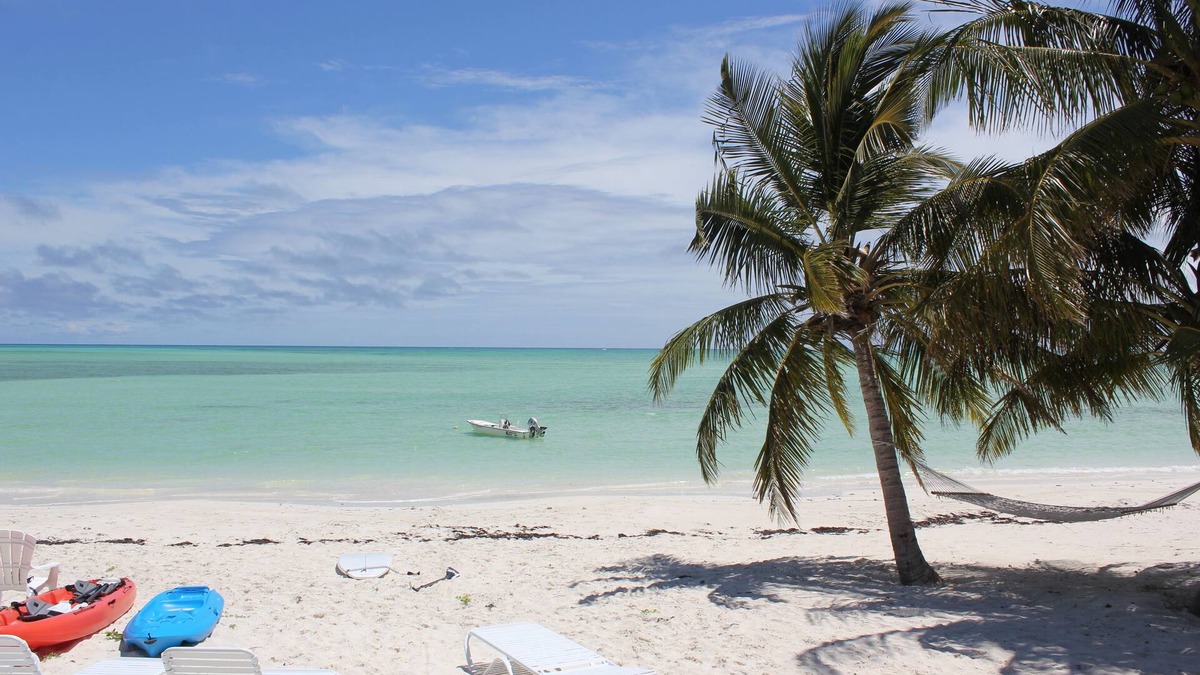 Cherokee House | Luxury Oceanfront with HOT TUB - BOAT, kayaks, paddleboards included -PARADISE!