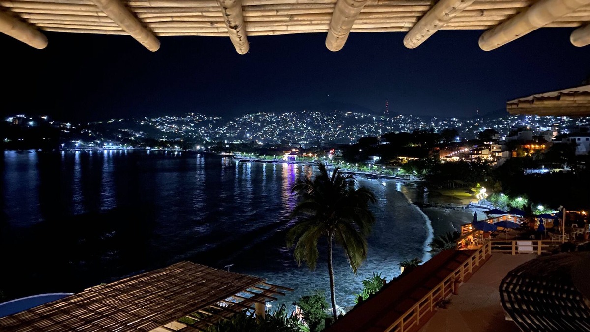 Playa la Madera Condo | Luxury oceanfront Condo with Private Plunge Pool and spectacular views.