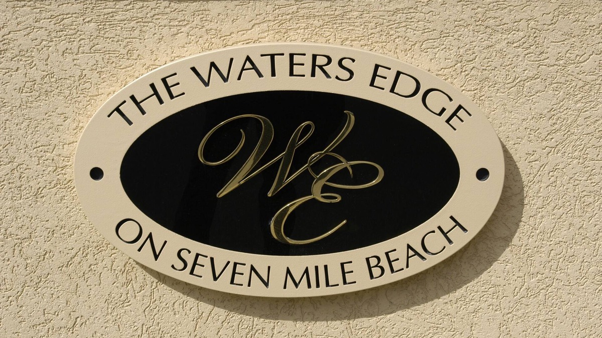 Seven Mile Beach Condo | Luxury oceanfront condominium on Seven Mile Beach, Grand Cayman