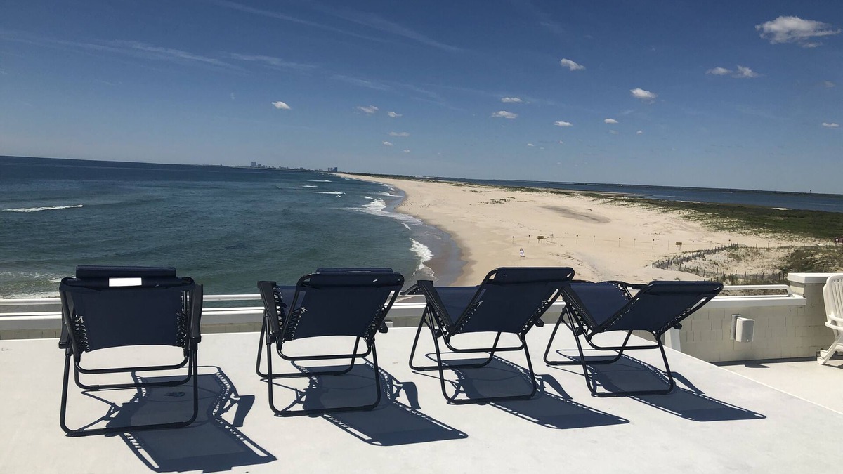 Holgate House | Luxury OCEANFRONT spectacular Ocean, Bay VIEWS