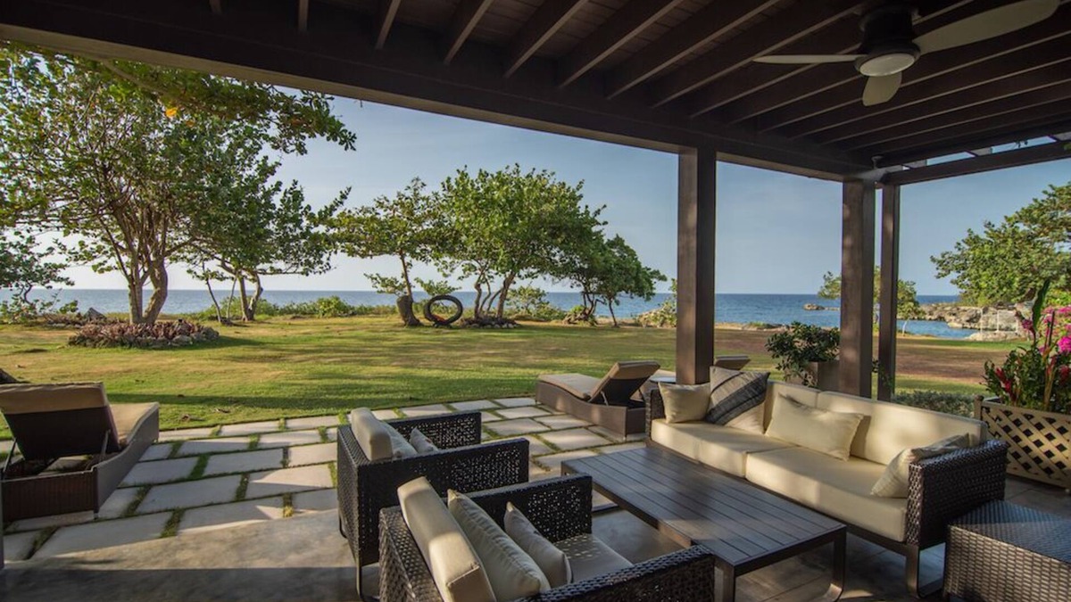 St. Ann's Bay Villa | Luxury Oceanfront Villa w/Breathtaking Views! Infinity Edge Pool!