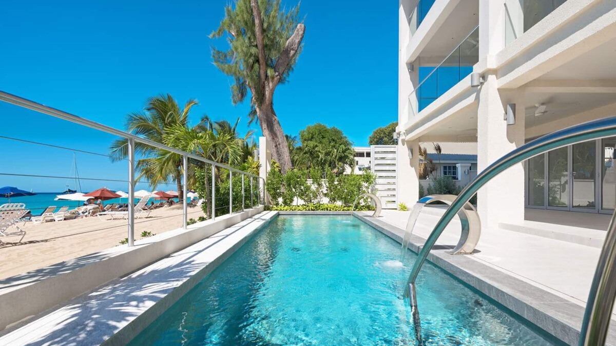 Old Trees Bay Apartment | Luxury Oceanfront with Pool - The Villa at The St. James