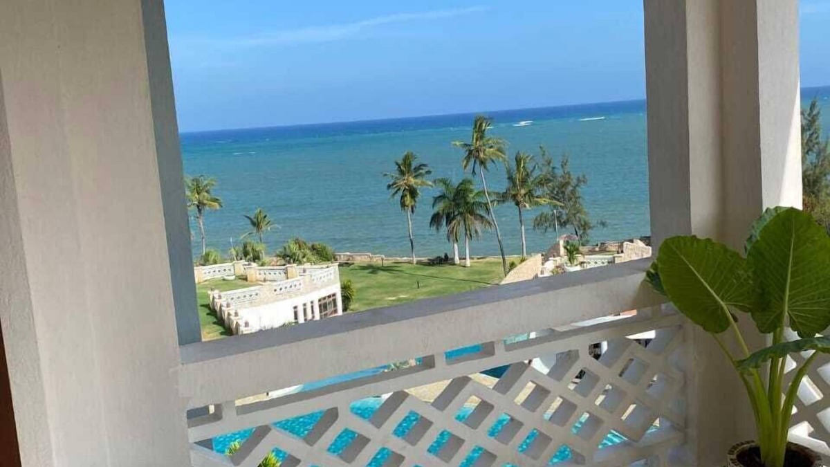 Shanzu Apartment | Luxury Oceanline Beachfront Apartments