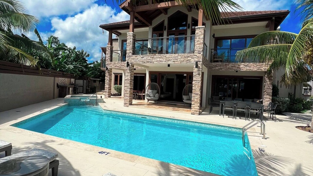 Tower Isle Villa | Luxury Oceanside Villa Minutes from Ocho Rios, Chef and Staff Included!