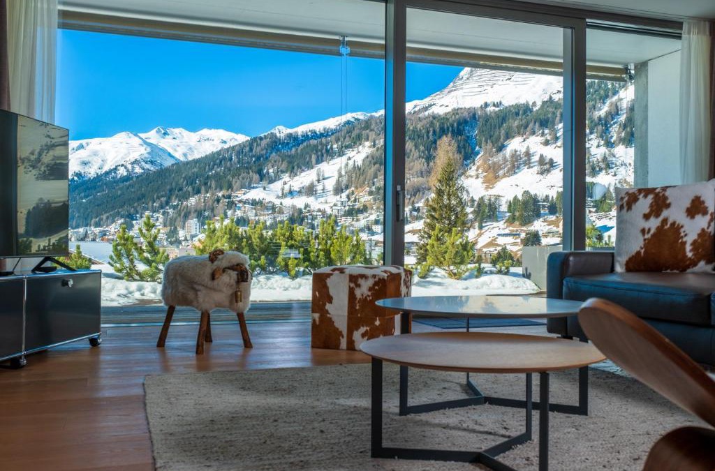 Davos-Dorf Apartment | Luxury Panorama apartment with AlpenGold Spa Access