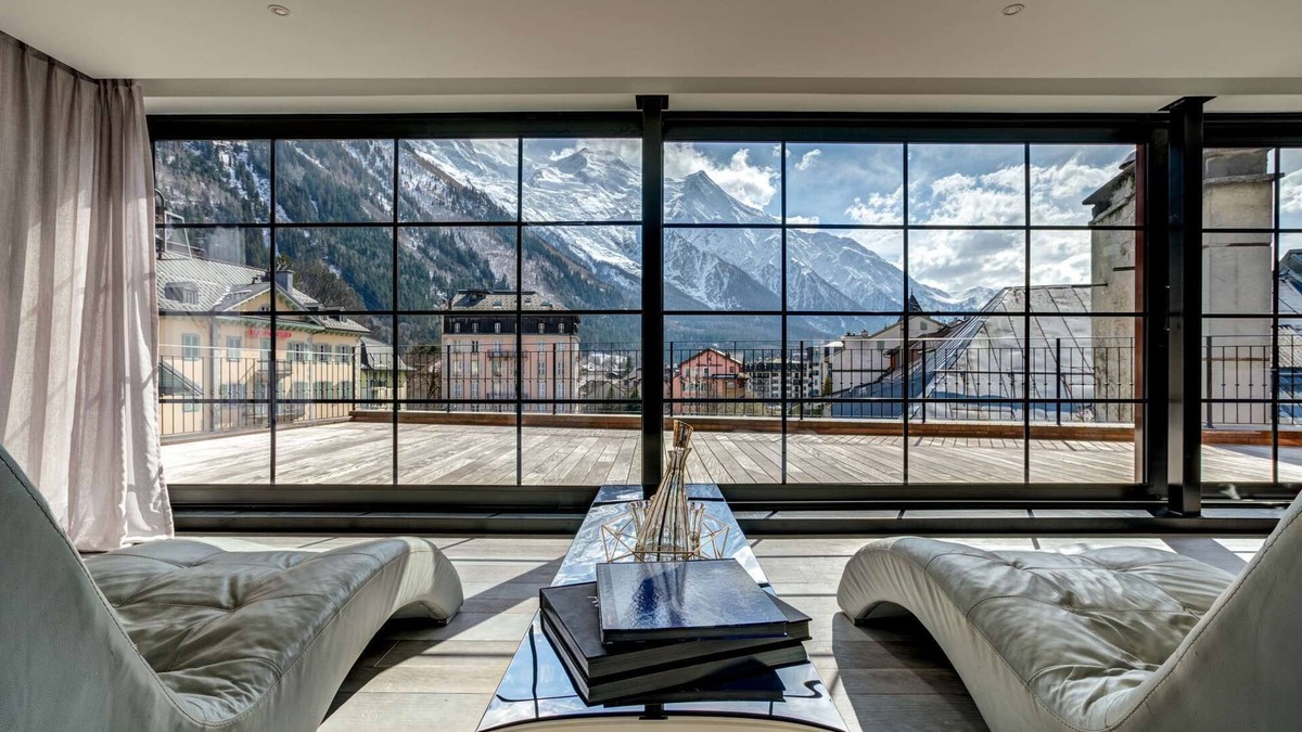 Chamonix City Centre Apartment | Luxury penthouse in central Chamonix with Mont Blanc Views