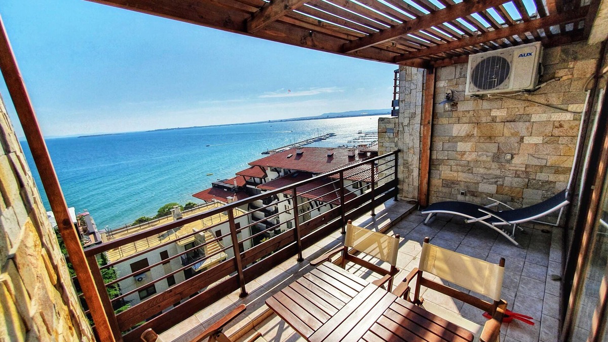 Sveti Vlas Apartment | Luxury Penthouse Apartment with Panoramic Sea Views