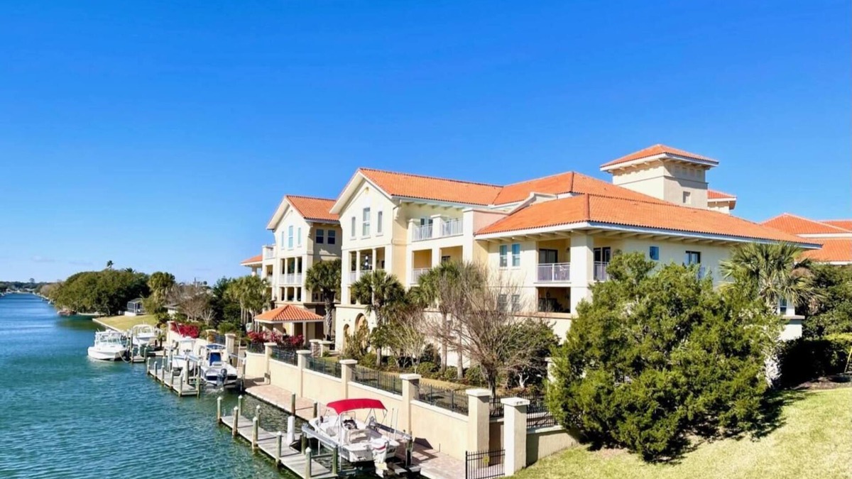 Palm Harbor Condo | Luxury Penthouse Condo - 2500sf-3BR/3BA-Near Beach