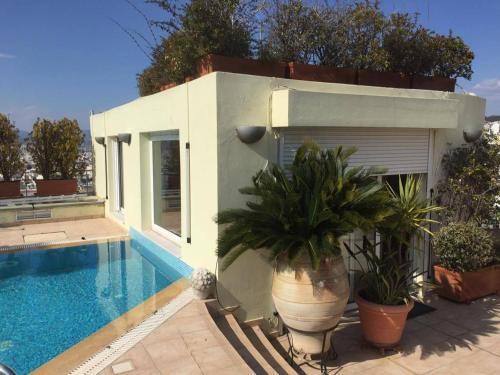 Kolonaki Apartment | Luxury Penthouse with Private Roof Swimming Pool