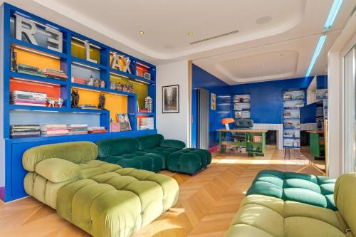 Quartiere XI Portuense Apartment | Luxury penthouse with terrace and hot tub
