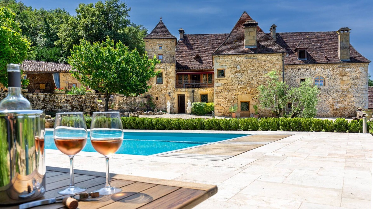 Peyzac-le-Moustier House | Luxury private home, heated pool. The perfect location with breathtaking views!
