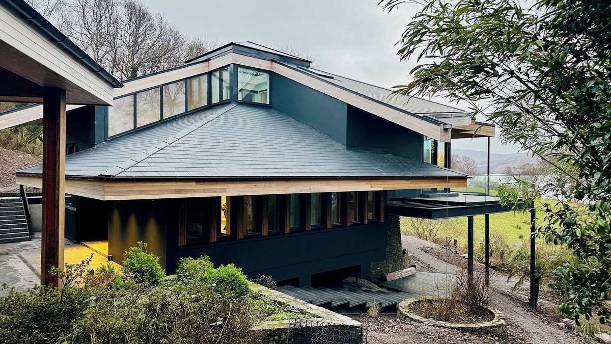 Maum House | Luxury private lake access home,close to Killarney, great hiking trails and more