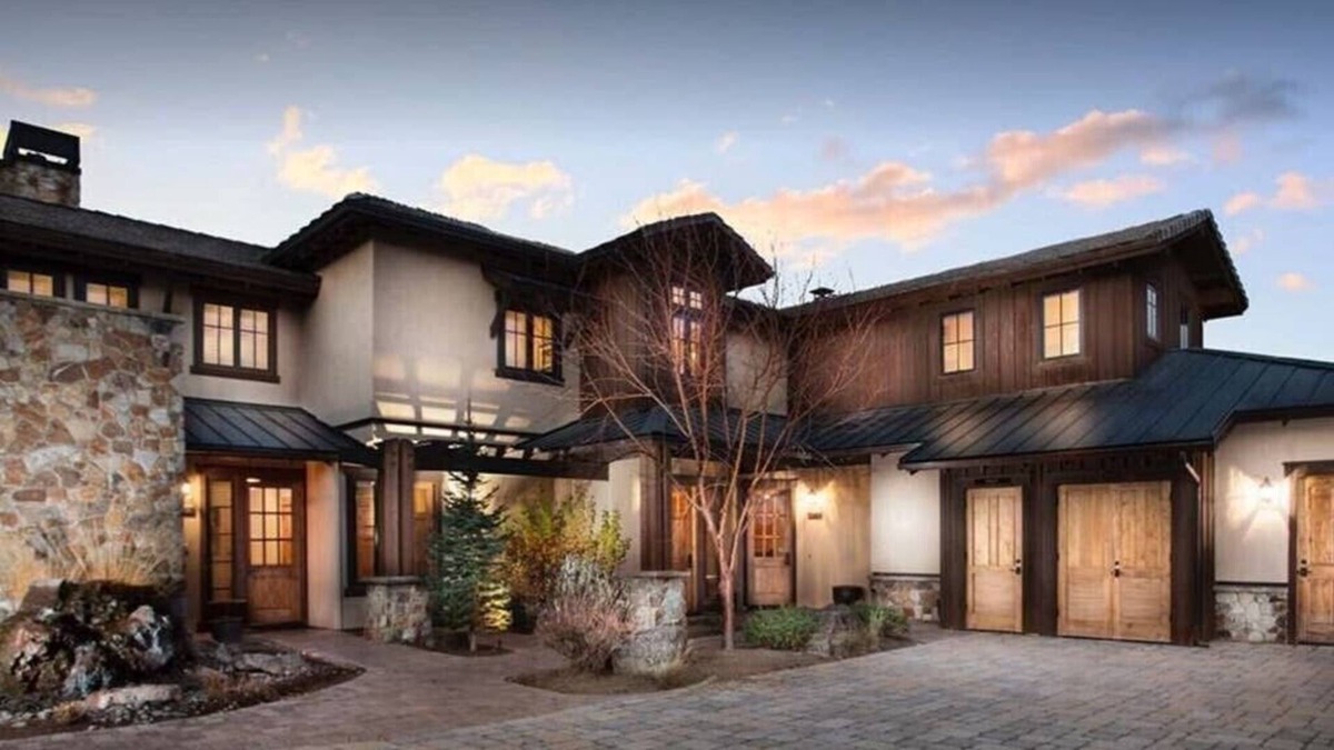 Pronghorn House | Luxury Pronghorn Resort 4-bedroom Villa on 18th hole