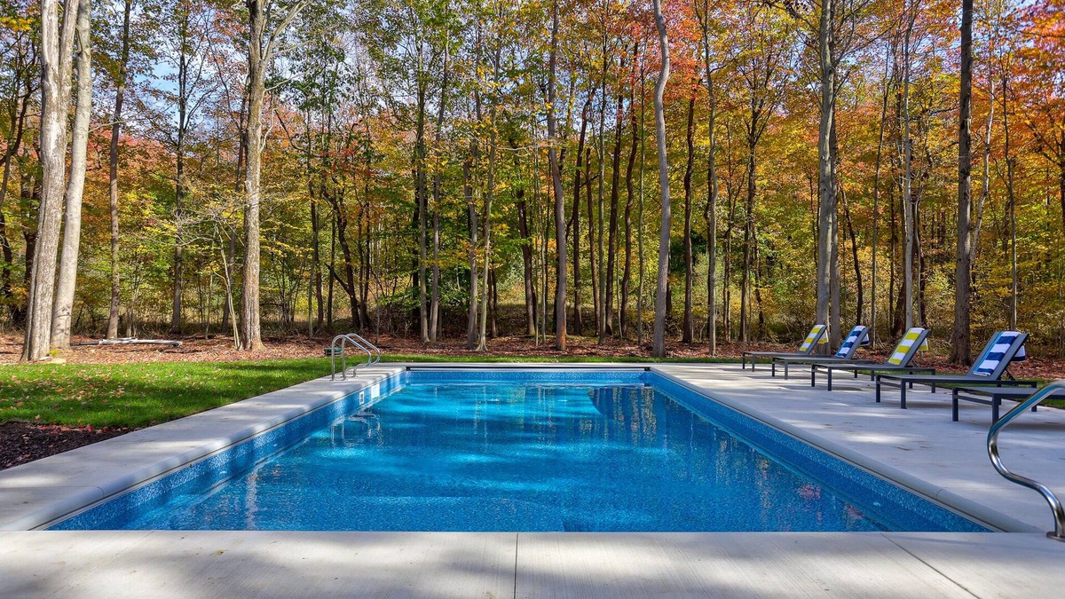 Allegan County House | Luxury Property: Private Pool, Hot Tub, Fire Pit and Close to Lake Sunsets