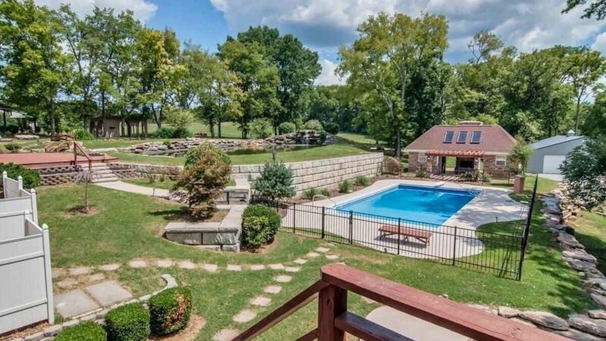 Hermitage House | Luxury Ranch on Kenny Rogers’ Former Estate – Pool, Trails, Animals & Firepit