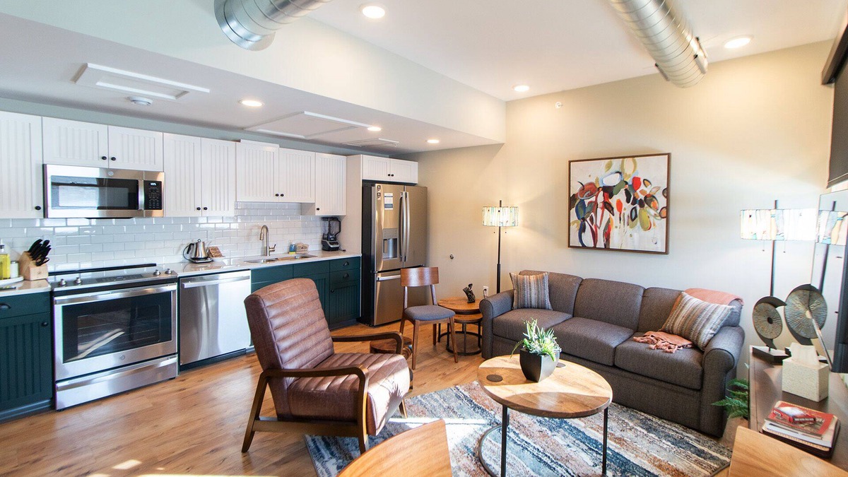 Duluth Apartment | Luxury Residential Suite Duluth Press 202
