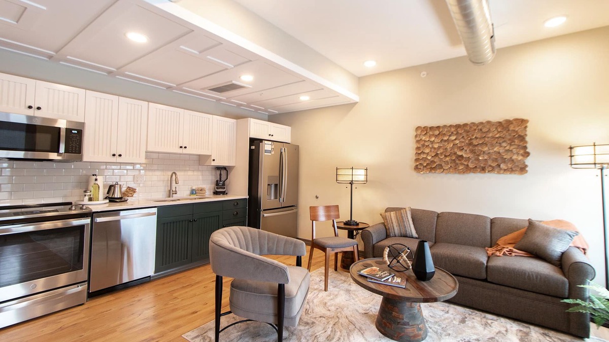 Duluth Apartment | Luxury Residential Suite Duluth Press 302