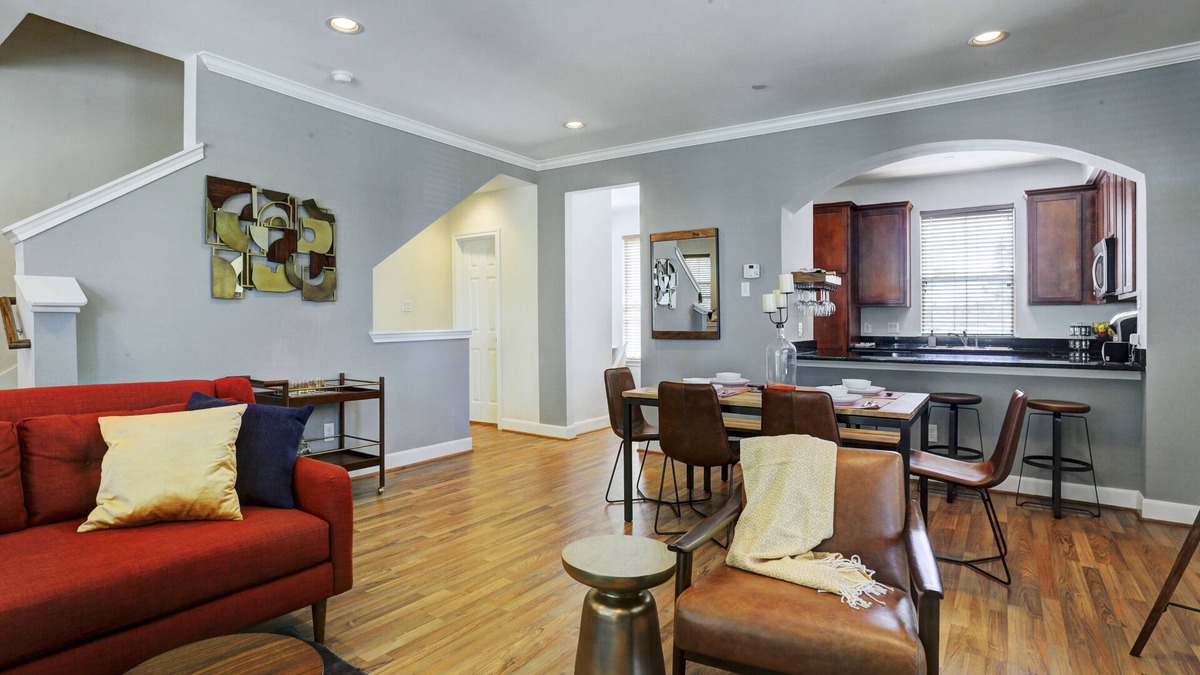 Braeswood Place House | Luxury Resort Style *westelm House* In Heart Of Tx Med Center & Nrg Stadium
