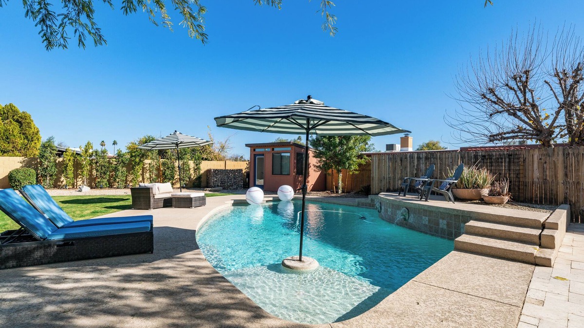 Dobson Ranch House | Luxury Retreat! Heated Pool, Hot tub, grill and close to Everything!