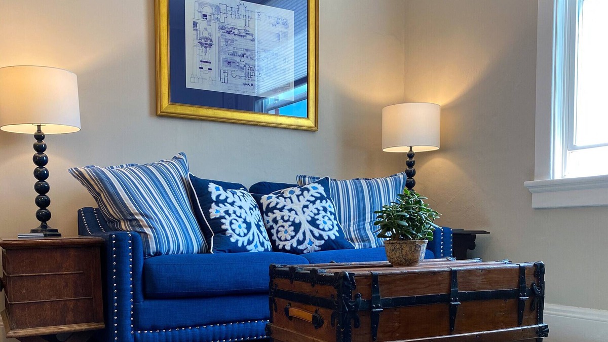 Spring Green Apartment | Luxury Retreat in Prime Downtown Spring Green Location