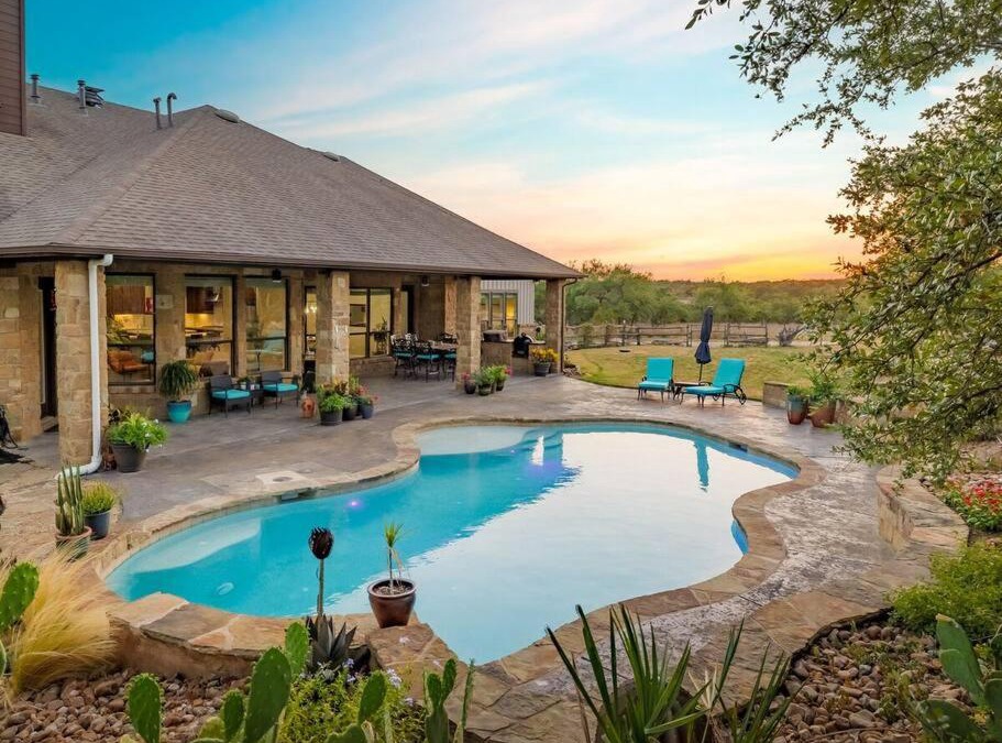 Dripping Springs House | Luxury Retreat, POOL, Views, Pets OK, Sleeps 14