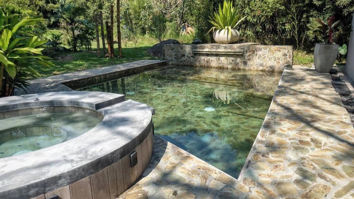 Alegrias House | Luxury Riverfront Rainforest Retreat - Designer 3BR Estate + Private Cabin