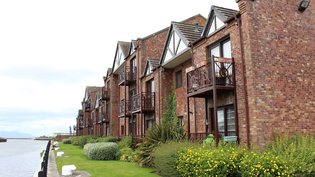 Ayr Apartment | Luxury Riverside Retreat with Sunny Balcony