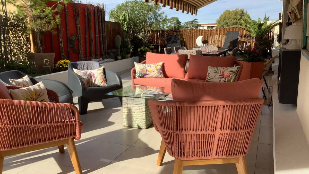 California - Pezou Apartment | Luxury roof villa with living space in 155 m² classified park