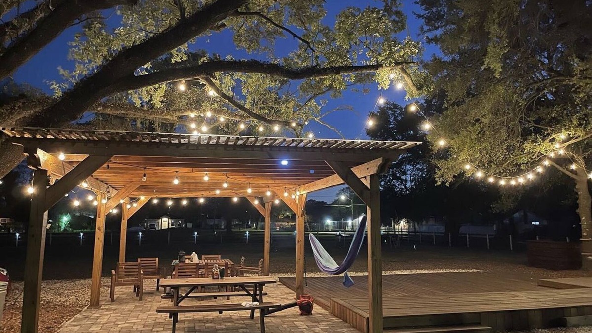 Taft House | Luxury RV on a beautiful land with all amenities, fantastic deck for relaxing