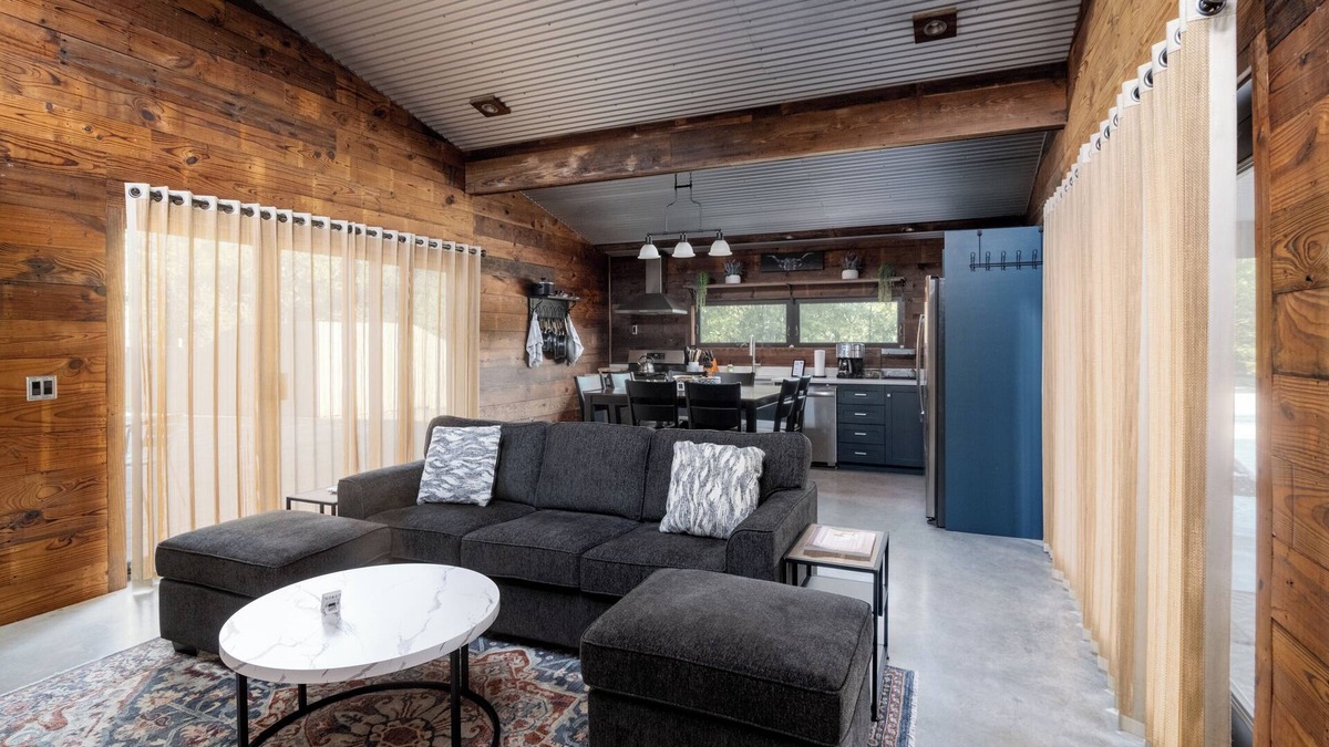 Shady Hollow House | Luxury S Austin Home + Casita by Downtown, Zilker, SoCo