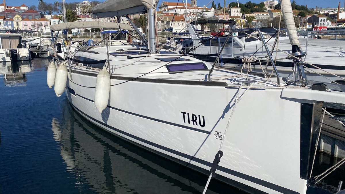 Setubal Boat Rental | luxury sailboat
